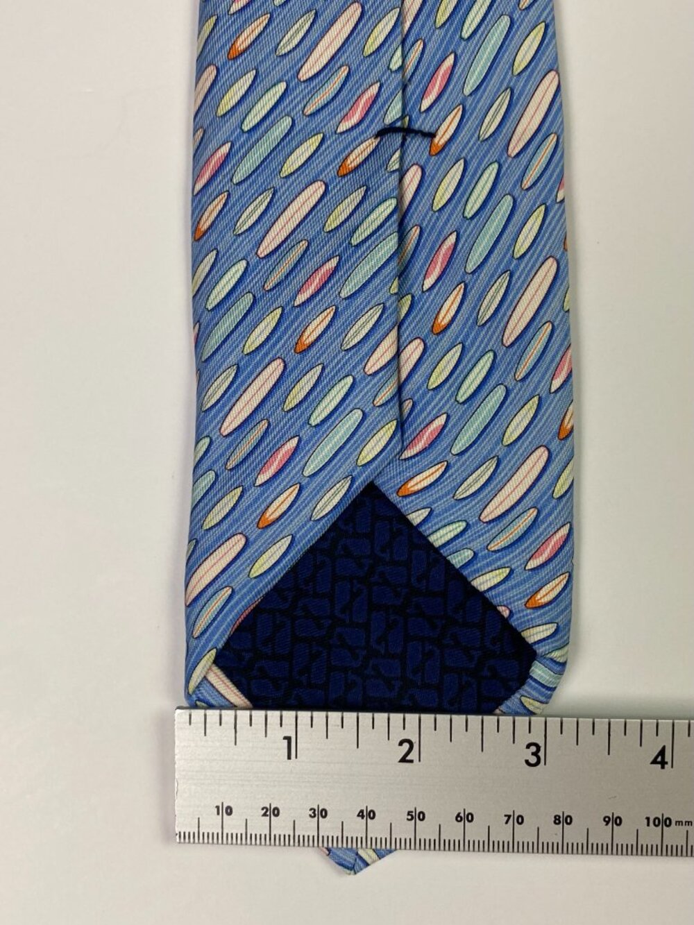 Vineyard Vines Tie LONG Surfboards Light Blue Geometric Silk Surf boards XL - Picture 7 of 7